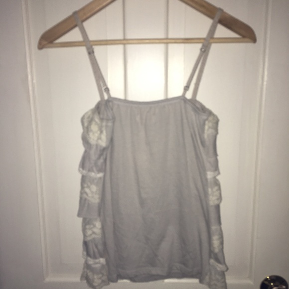 Hollister Ruffled Tank Top - Picture 4 of 4